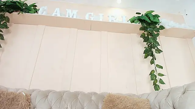 Snapshot of lorena_rubio chatting on 11-17-25, 12:11 lorena rubio online show from 11-17-25, 12:11