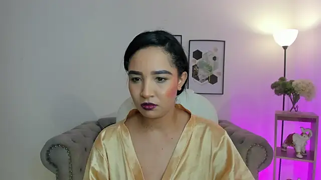 Sharon breezee online show from 11-25-25, 04:23