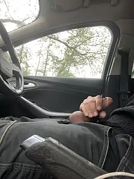 Snapshot of your_bi_slave chatting on 10-04-25, 12:58 your bi slave online show from 10-04-25, 12:58