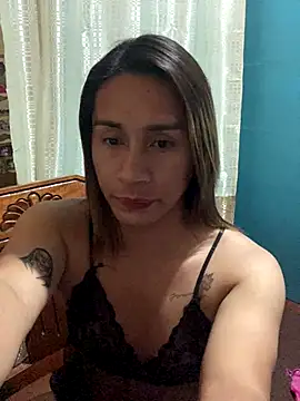 Snapshot of pretty_TRANSjona chatting on 10-24-25, 06:59 pretty TRANSjona online show from 10-24-25, 06:59