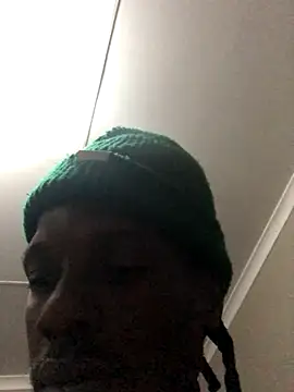 Snapshot of cuminsidebby chatting on 10-17-25, 08:11 cuminsidebby online show from 10-17-25, 08:11