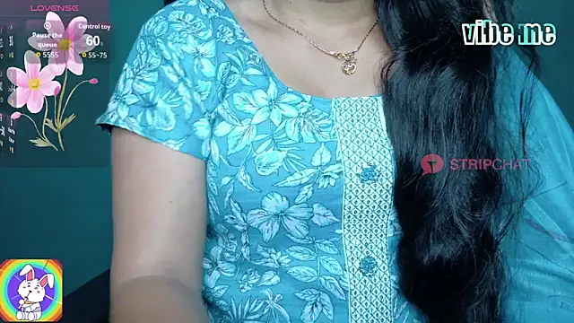 Snapshot of megHana_teLugGu chatting on 10-13-25, 07:36 megHana teLugGu online show from 10-13-25, 07:36