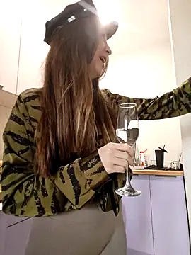 Snapshot of yourfavpsy_ chatting on 10-30-25, 01:23 yourfavpsy online show from 10-30-25, 01:23