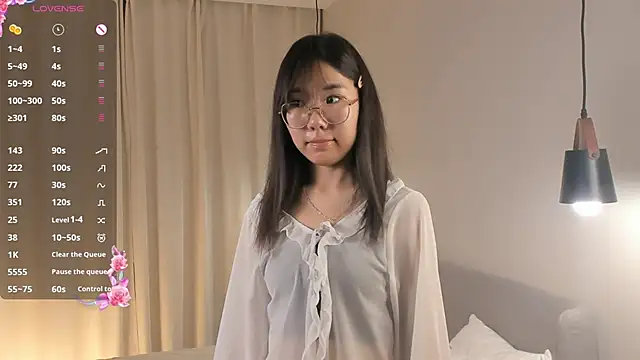 UdelaDodson online show from 09-17-25, 03:03