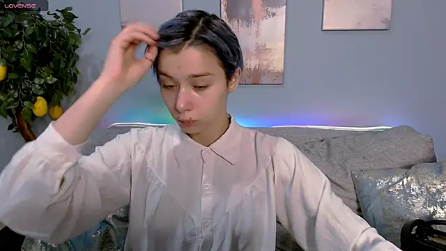 Snapshot of SophieAsh chatting on 09-25-25, 06:50 SophieAsh online show from 09-25-25, 06:50