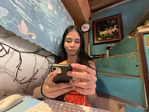 Snapshot of asya_chris chatting on 12-16-25, 01:54 asya chris online show from 12-16-25, 01:54