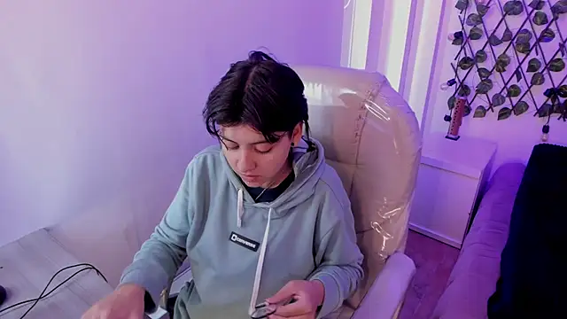 Nathaly ds online show from 10-25-25, 08:14