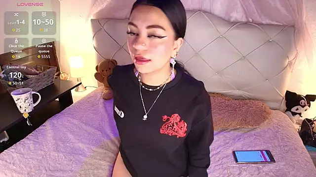 Snapshot of Cherrylionn chatting on 02-03-26, 03:48 Cherrylionn online show from 02-03-26, 03:48