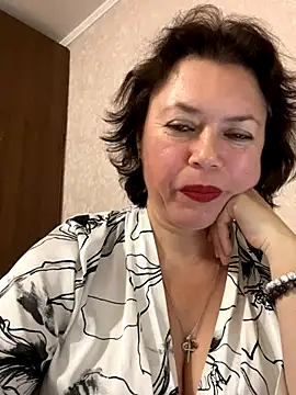 Kiravix online show from 11-24-25, 06:51