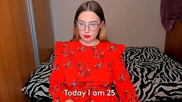 Snapshot of just_fucked777 chatting on 09-25-25, 12:03 just fucked777 online show from 09-25-25, 12:03