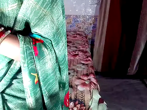 Snapshot of MEGA_JII chatting on 10-29-25, 04:48 MEGA JII online show from 10-29-25, 04:48