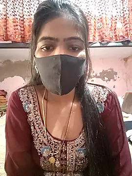 Snapshot of Paakhi-Singh chatting on 11-08-25, 07:41 Paakhi-Singh online show from 11-08-25, 07:41