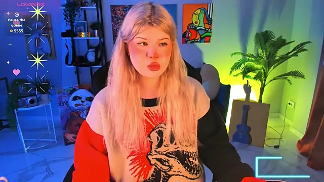 Snapshot of LilithNelson chatting on 09-27-25, 06:02 LilithNelson online show from 09-27-25, 06:02