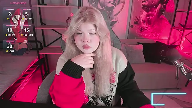 Snapshot of LilithNelson chatting on 11-04-25, 11:37 LilithNelson online show from 11-04-25, 11:37