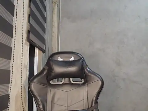 RowyCam online show from 09-08-25, 03:11