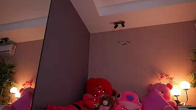 Snapshot of Vesya chatting on 11-27-25, 07:21 Vesya online show from 11-27-25, 07:21