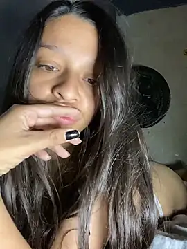 Snapshot of Evermorre chatting on 02-08-26, 01:14 Evermorre online show from 02-08-26, 01:14