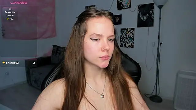 Snapshot of cute_little_ass chatting on 09-14-25, 07:35 cute little ass online show from 09-14-25, 07:35