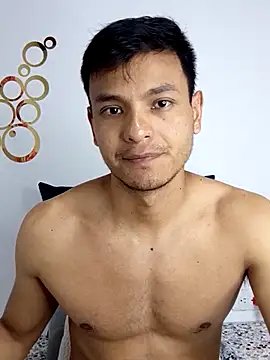 Snapshot of Valois2025 chatting on 11-07-25, 02:00 Valois2025 online show from 11-07-25, 02:00