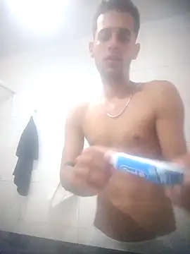 QUIEROFOLLARTEDUR online show from 12-22-25, 12:07