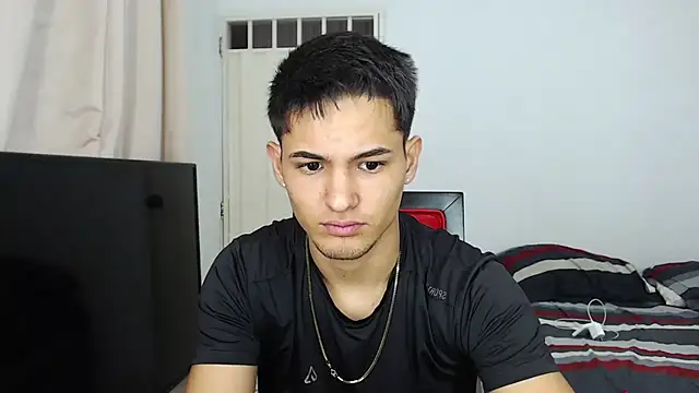 Alex mojica online show from 11-25-25, 02:06