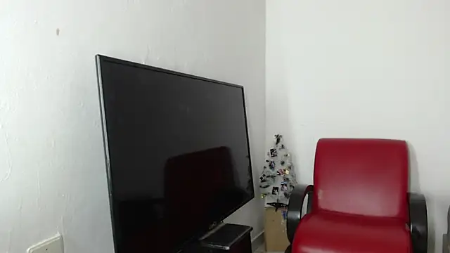 Alex mojica online show from 11-30-25, 07:34