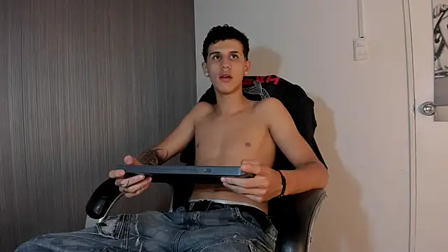  realwav online show from 10-18-25, 05:46