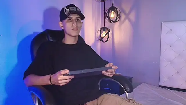  realwav online show from 12-14-25, 05:46