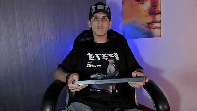  realwav online show from 12-15-25, 05:44