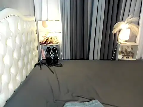 Snapshot of naughtyandreaxx chatting on 10-03-25, 08:11 naughtyandreaxx online show from 10-03-25, 08:11