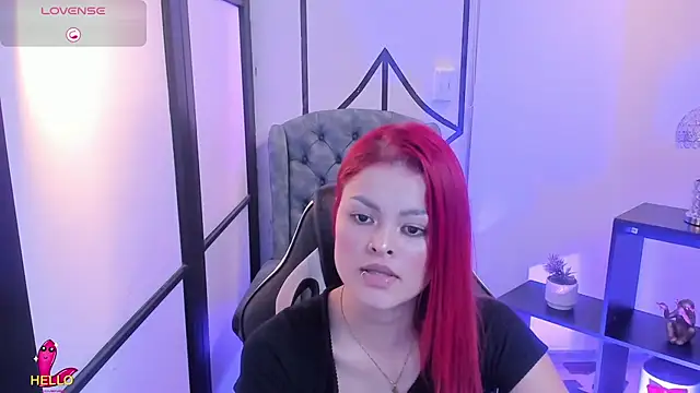 NahomiRichards  online show from 01-09-26, 07:00