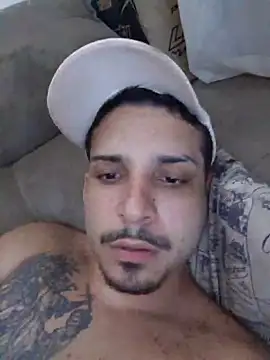 Snapshot of branquintatto chatting on 09-22-25, 05:20 branquintatto online show from 09-22-25, 05:20