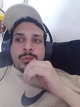 Snapshot of branquintatto chatting on 10-24-25, 07:21 branquintatto online show from 10-24-25, 07:21