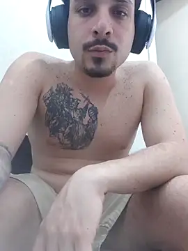 Snapshot of branquintatto chatting on 11-18-25, 02:10 branquintatto online show from 11-18-25, 02:10