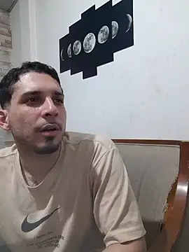 Snapshot of branquintatto chatting on 12-13-25, 09:53 branquintatto online show from 12-13-25, 09:53