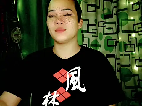 Snapshot of urdreamgirljacky chatting on 11-16-25, 01:44 urdreamgirljacky online show from 11-16-25, 01:44