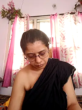 thanusi 2 online show from 10-18-25, 07:20