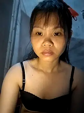 LinhNa999 online show from 09-21-25, 12:40