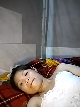 LinhNa999 online show from 09-28-25, 05:13