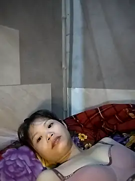 LinhNa999 online show from 10-02-25, 05:03