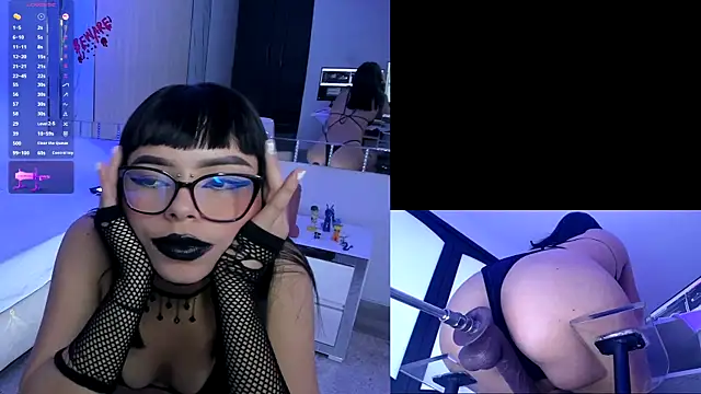 Snapshot of Nyveth chatting on 11-19-25, 02:17 Nyveth online show from 11-19-25, 02:17