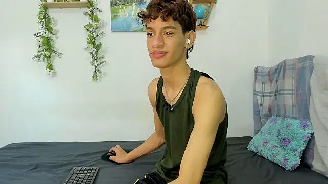 Peterfrost19 online show from 10-03-25, 10:07