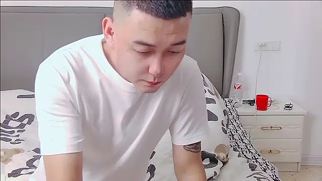 xiaoyue zhibo online show from 10-02-25, 05:31