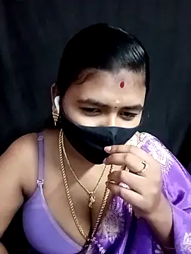 Snapshot of Tamil_Lotus chatting on 09-18-25, 05:59 Tamil Lotus online show from 09-18-25, 05:59