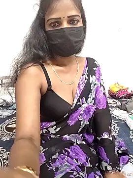 Snapshot of Misss-julli chatting on 09-13-25, 12:49 Misss-julli online show from 09-13-25, 12:49