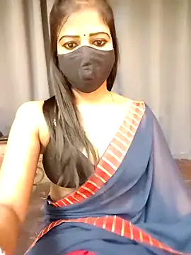 Misss-julli online show from 12-19-25, 11:23