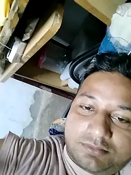 Snapshot of sumit_19 chatting on 10-21-25, 06:41 sumit 19 online show from 10-21-25, 06:41