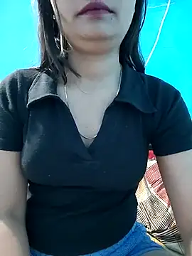 Vaani Actress online show from 03-25-26, 03:01