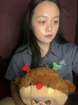 Snapshot of Julia-Elsa chatting on 09-12-25, 03:39 Julia-Elsa online show from 09-12-25, 03:39