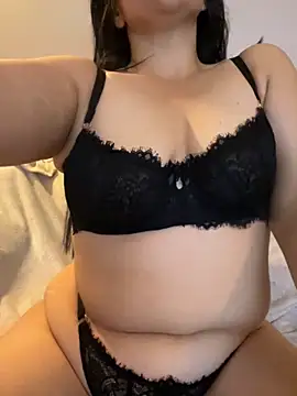 Snapshot of CelineLuxe chatting on 09-23-25, 08:56 CelineLuxe online show from 09-23-25, 08:56